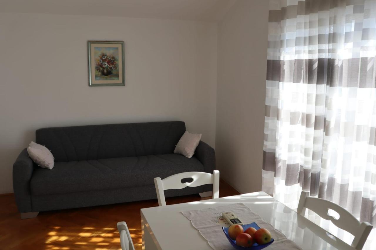 Apartma Ivanka *